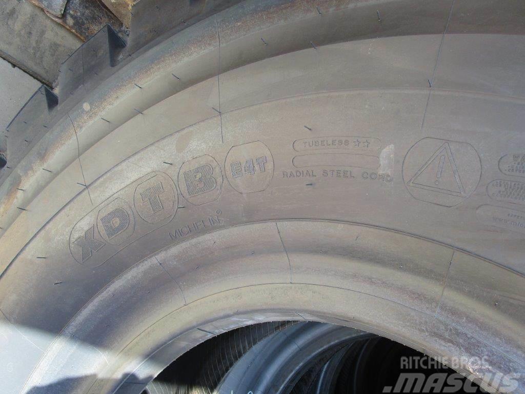 Michelin 24.00 R35 Tyres, wheels and rims