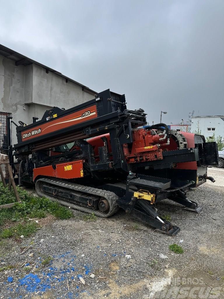 Ditch Witch Jt30 Horizontal drilling rigs