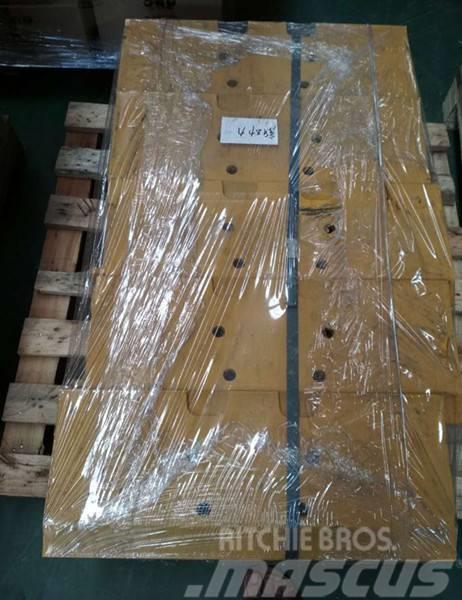 Komatsu D 65 EX-12 track shoe assy Tracks, chains and undercarriage