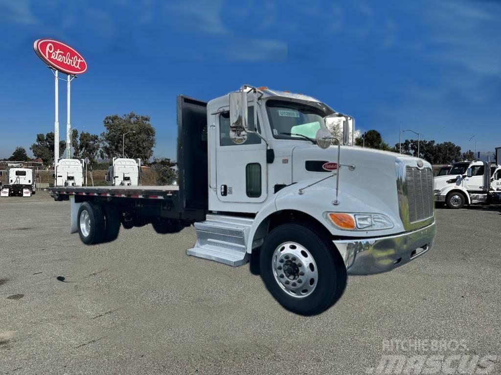  Petebilt 337 Flatbed / Dropside trucks