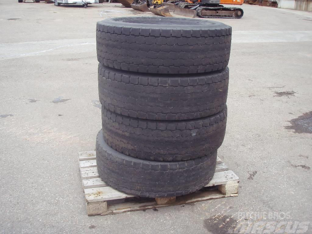 Goodyear 315/70-22,5 Tyres, wheels and rims