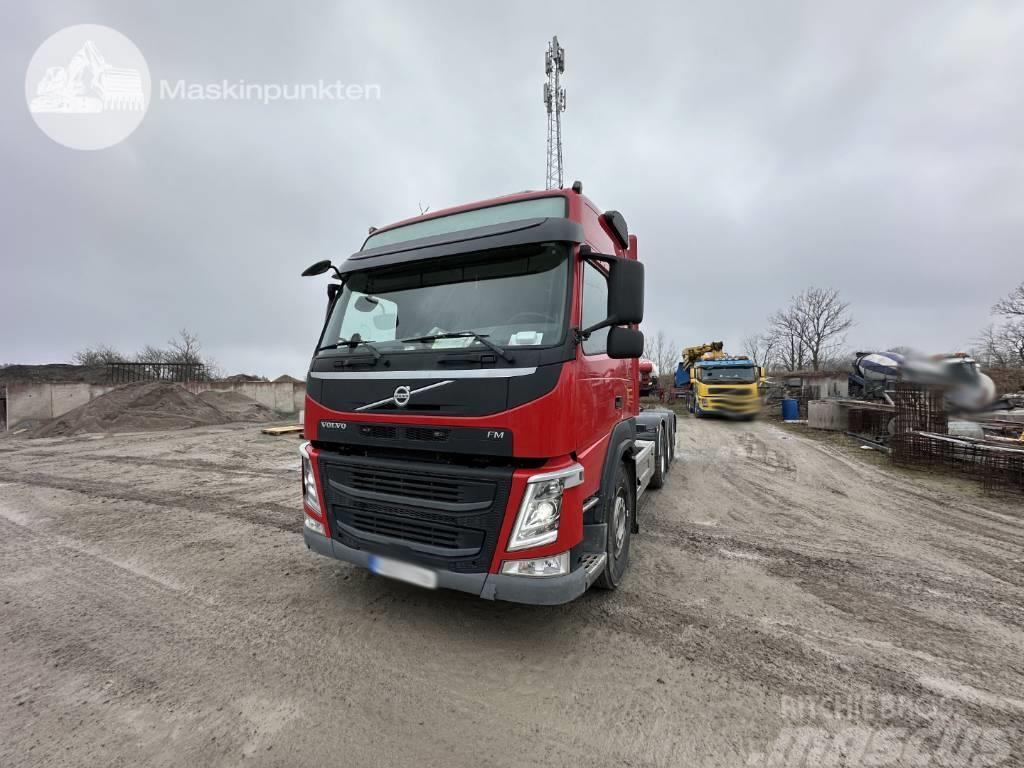 Volvo FM 420 LAXO + Lastväxlare + Betongroterare Container trucks
