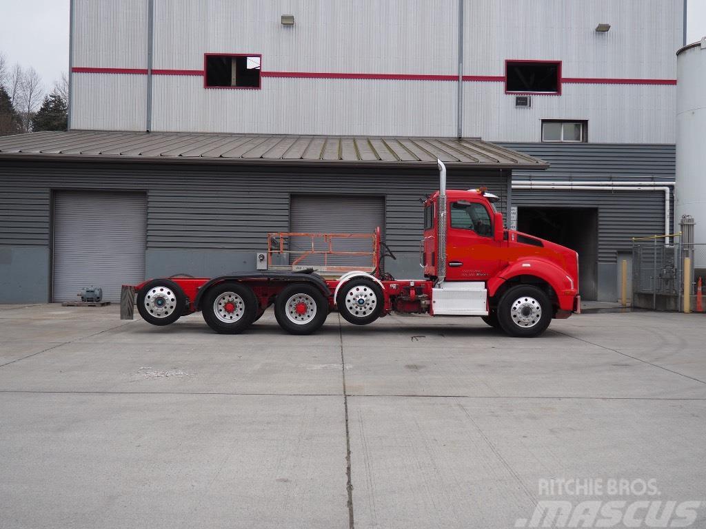 Kenworth 5 Axle Tractor T 880 Prime Movers