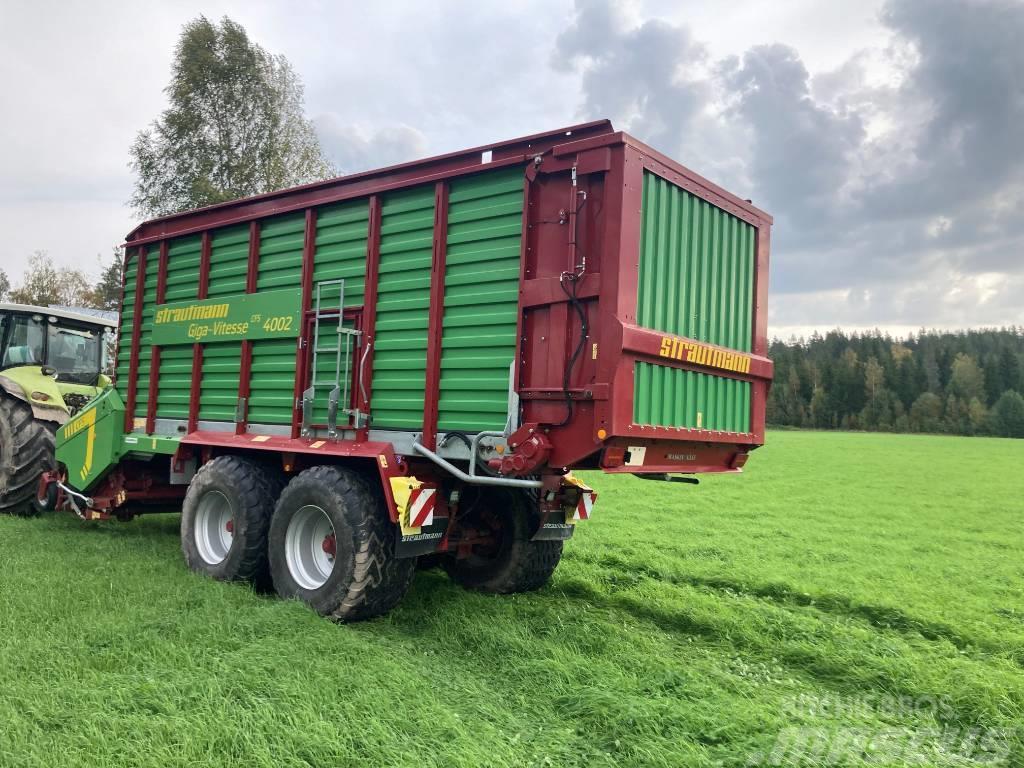 Strautmann GIGA-VITESSE CF Self-loading trailers