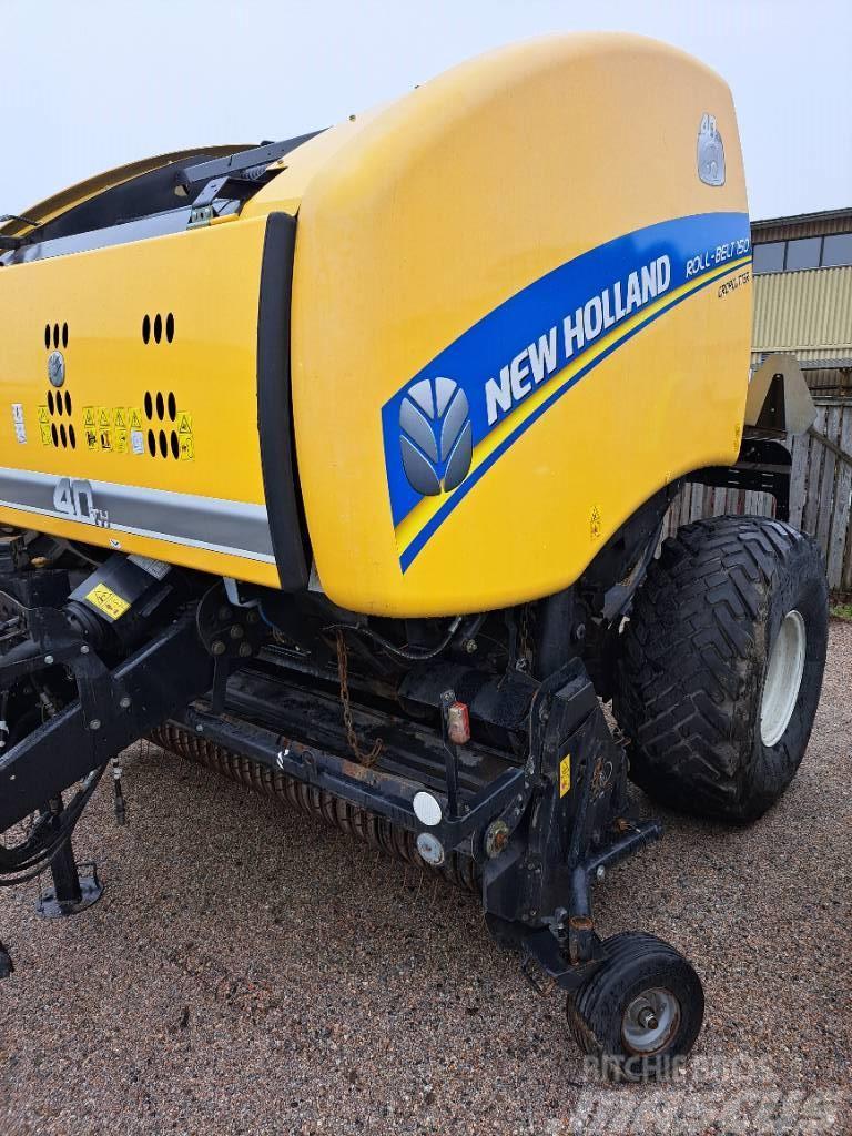New Holland RB150 Round balers