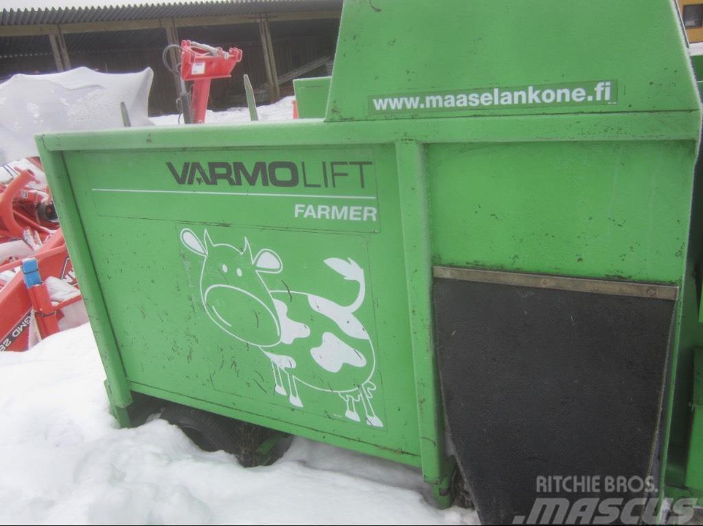 Varmolift Farmer diesel Feed mixer