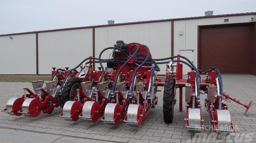 Weremczuk MAX PNEUMATIC 8-sections | Pneumatic seeder Sowing machines