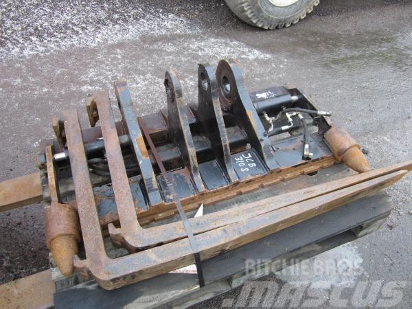 JCB TM310 , 300 Pin and cone coupler Forks