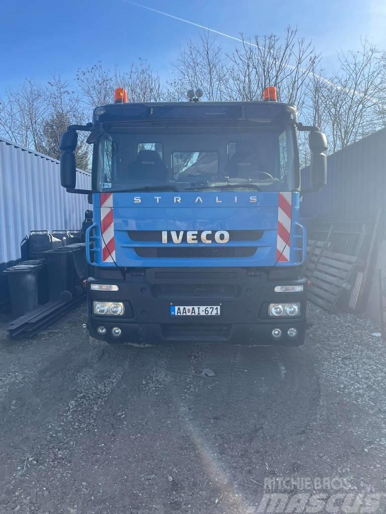 Iveco Stralis 420 Truck mounted cranes