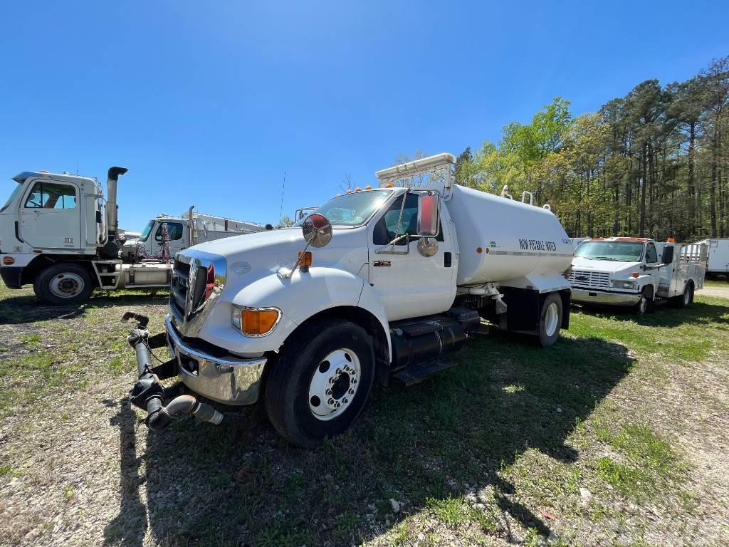 Ford F 750 XL SD Water bowser