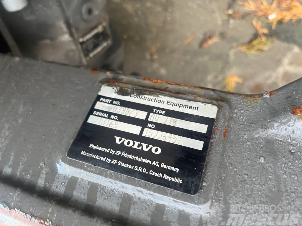 Volvo L 30 G Axles