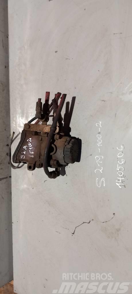 Scania R144.530 1405606 EBS VALVE Gearboxes