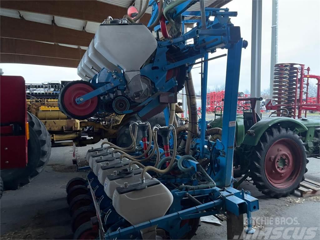 Monosem 12 Sowing machines