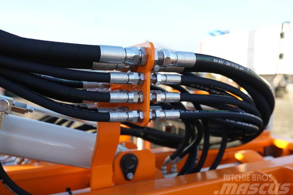  TURCHI 300 F (APRIL) Drilling rigs