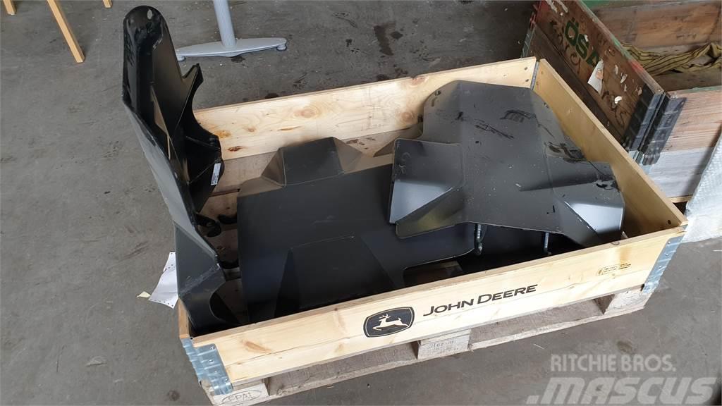 Timberjack / John Deere F005690 Bukskydd Chassis and suspension