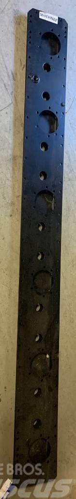 Junkkari LN245 cutter bar (sump & lid) D2421030100 Tracks, chains and undercarriage