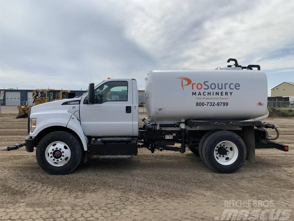 Ford F 650 XL SD Water bowser