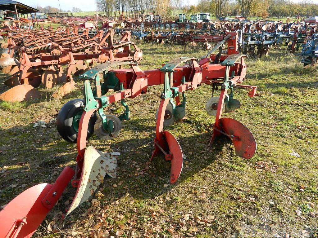 Kverneland 3 Ploughs