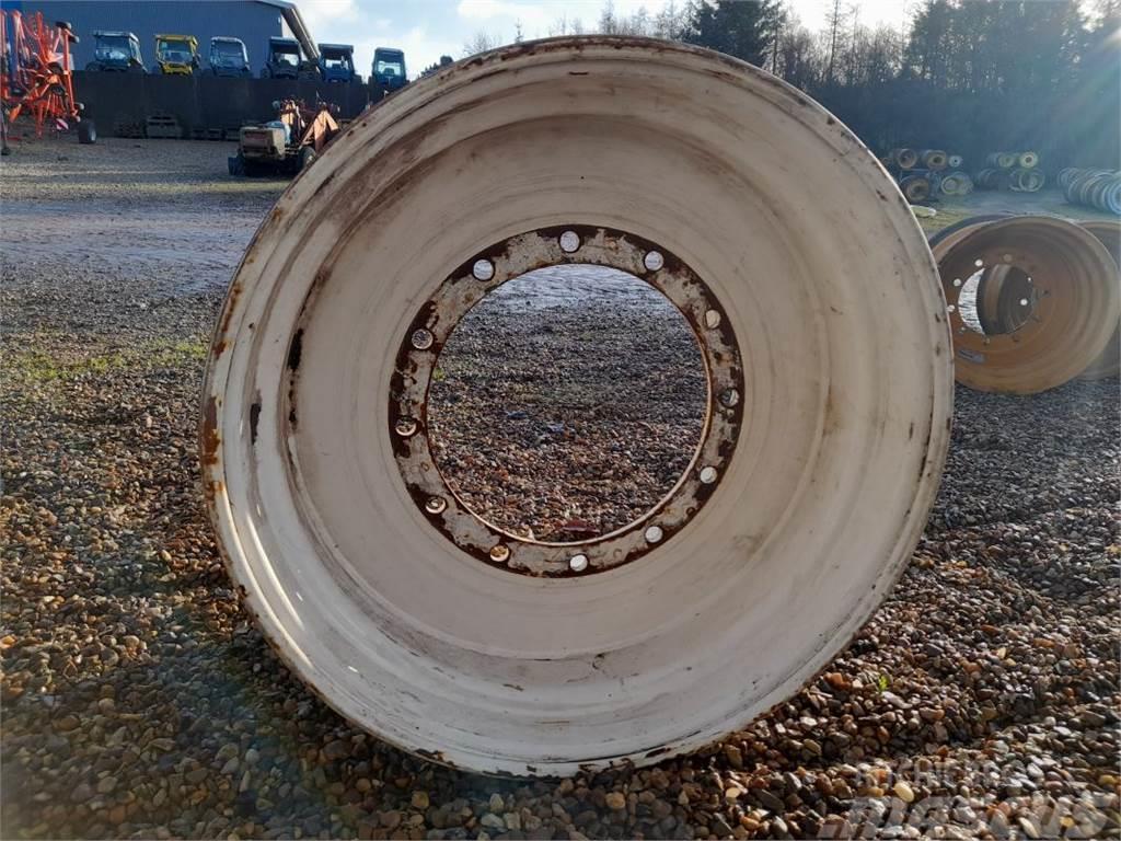 New Holland T8.390 Front Rim Tyres, wheels and rims