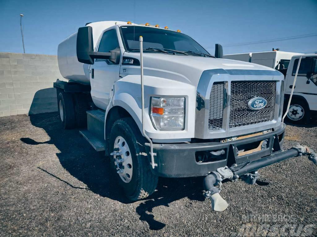 Ford F 650 Water bowser