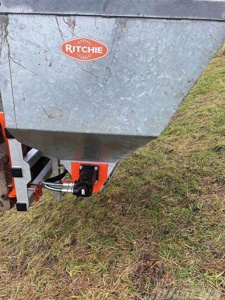  Ritchie 1885G Feed mixer