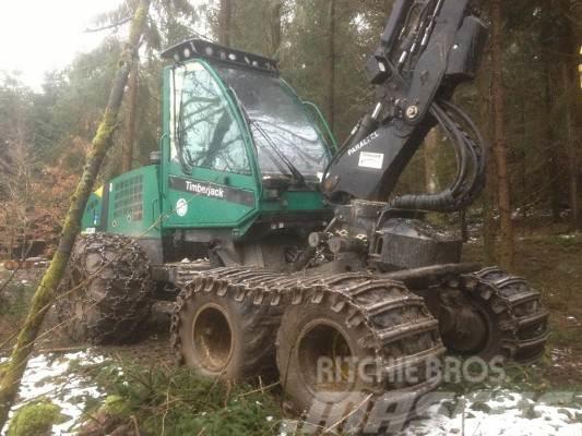 Timberjack 1070D Breaking for parts Transmission
