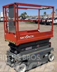 SkyJack SJ3219 Scissor lifts