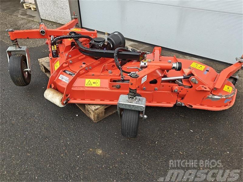  - - -  Wiedemanmann RMR 230 V-F Mounted and trailed mowers