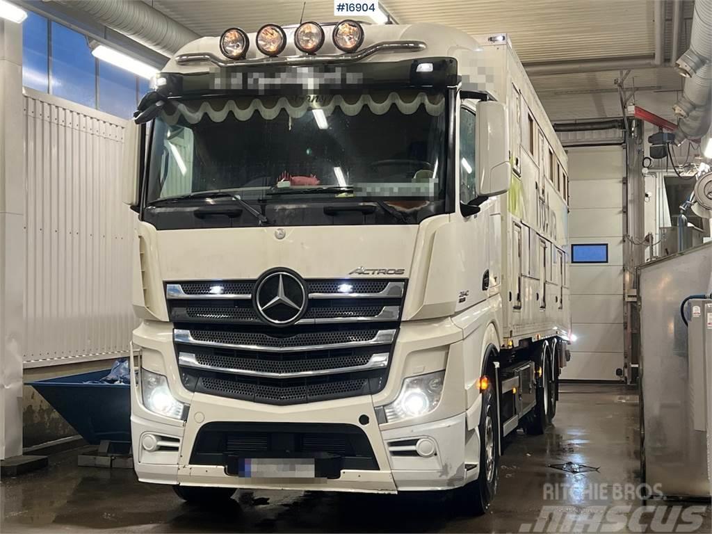 Mercedes-Benz Actros Animal transport truck w/ lift Municipal / general purpose vehicles