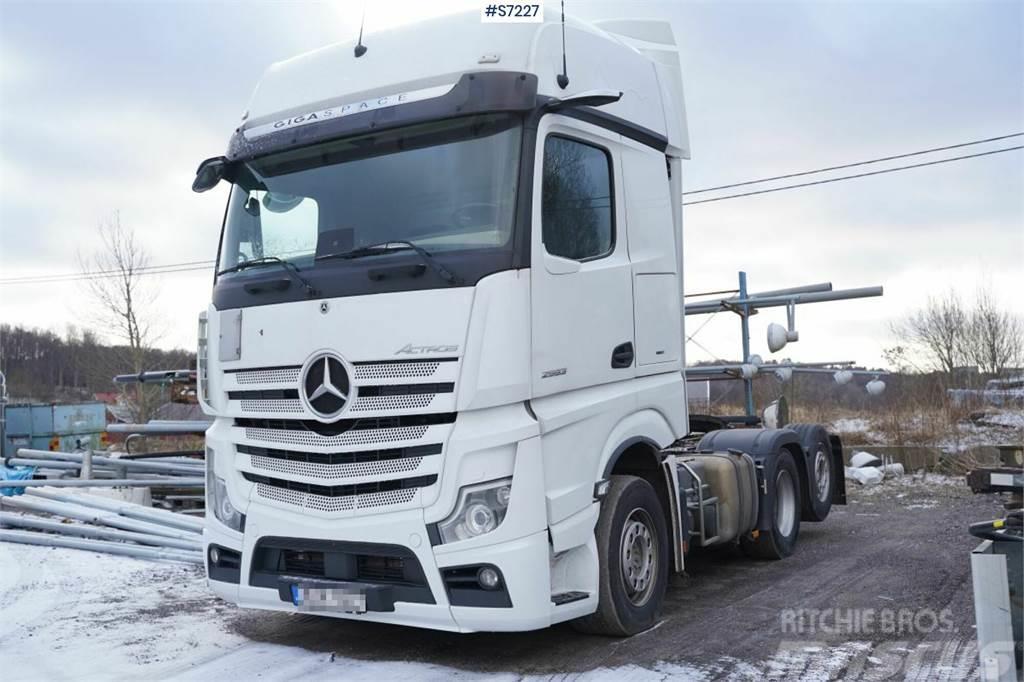 Mercedes-Benz Actros 6x2 Tractor Unit with Mirrorcam Prime Movers