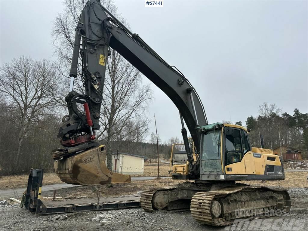 Volvo EC300DL With rotor, digging system and buckets SEE Crawler excavators