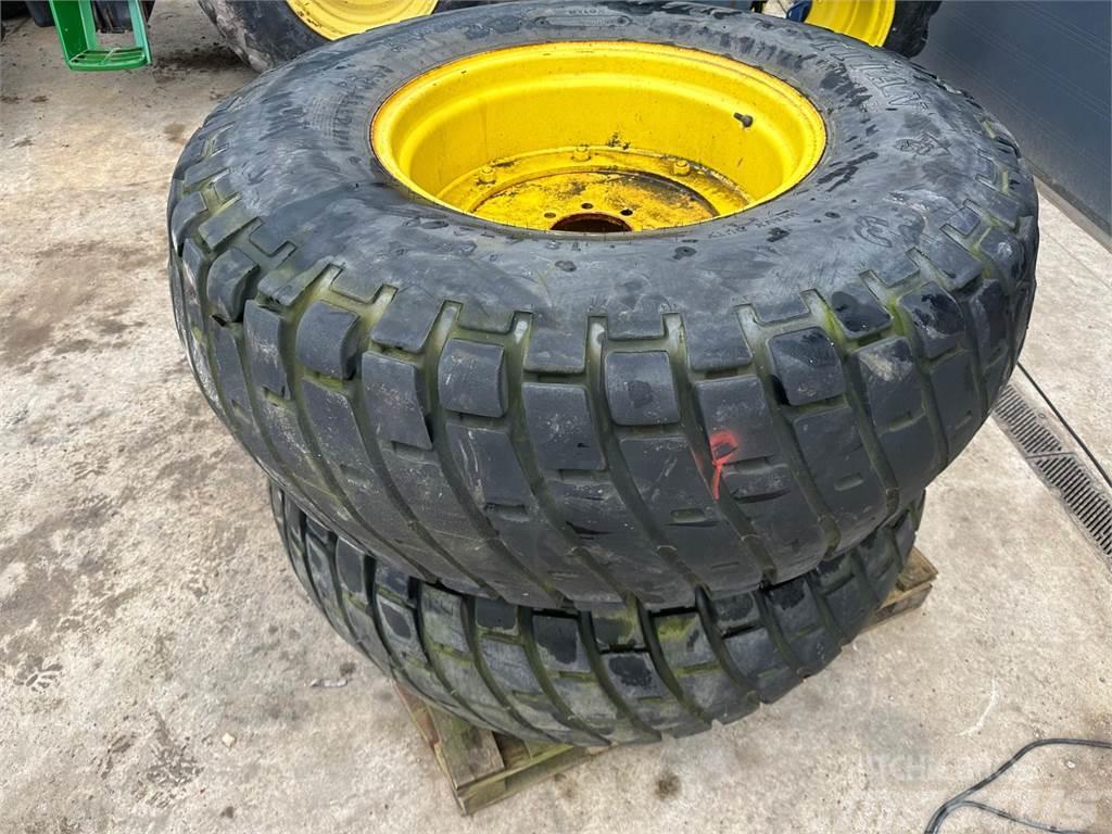 John Deere Grass wheels and tyres Farm machinery