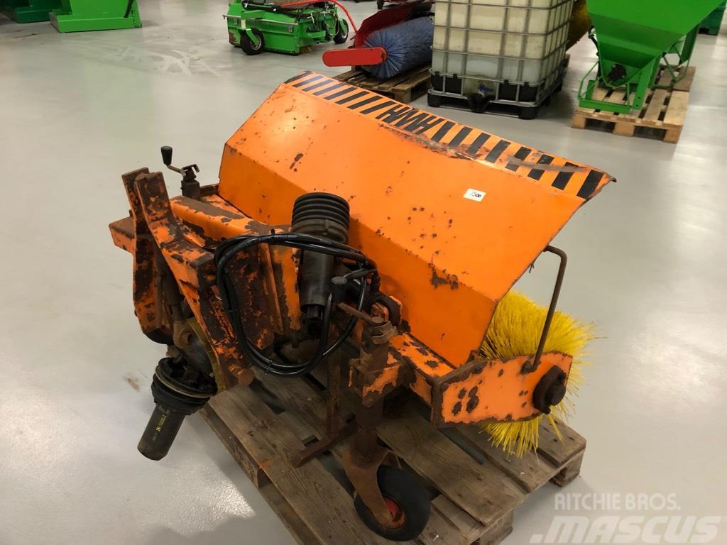 HWH Kost 125 Compact tractor attachments