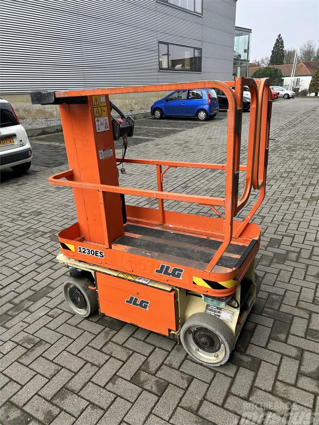 JLG 1230 ES Used Personnel lifts and access elevators