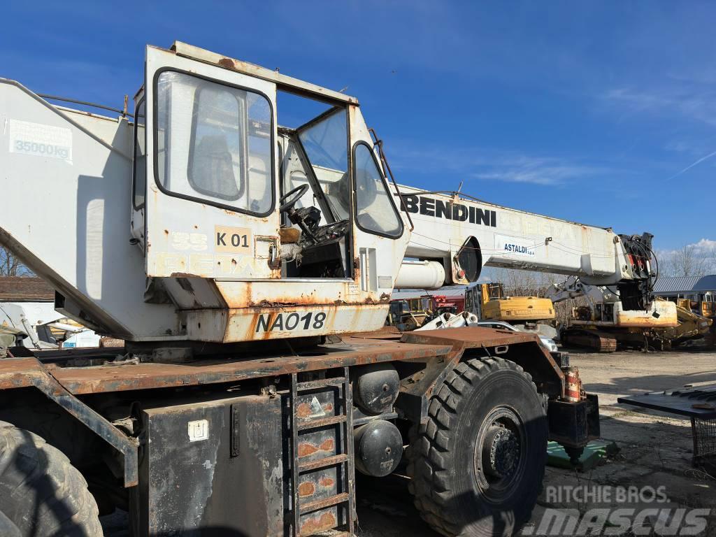 Bendini B206 Beta FOR PARTS Track mounted cranes