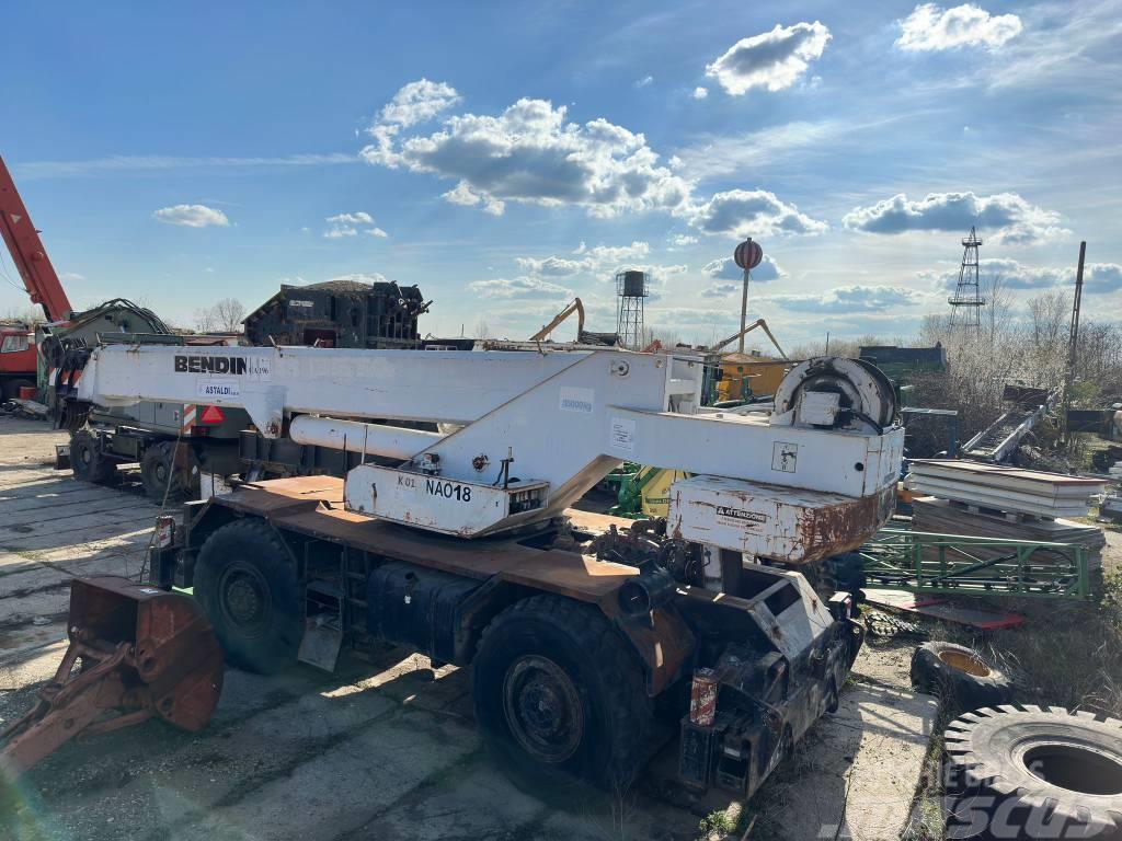 Bendini B206 Beta FOR PARTS Track mounted cranes