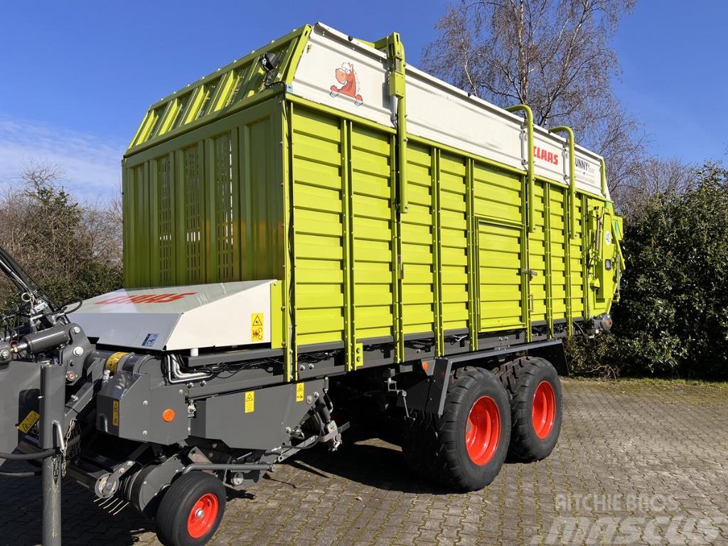 CLAAS Quantum 4700 S Self-loading trailers