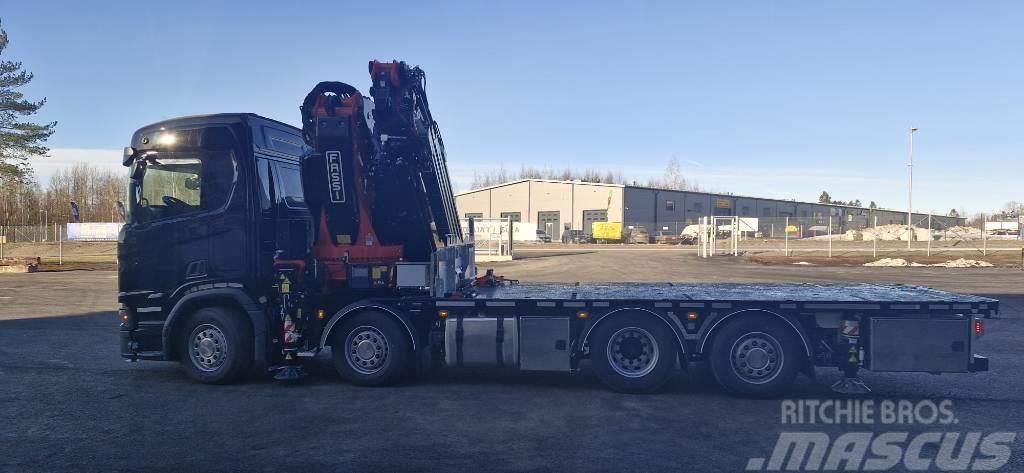 Scania R 560 Truck mounted cranes