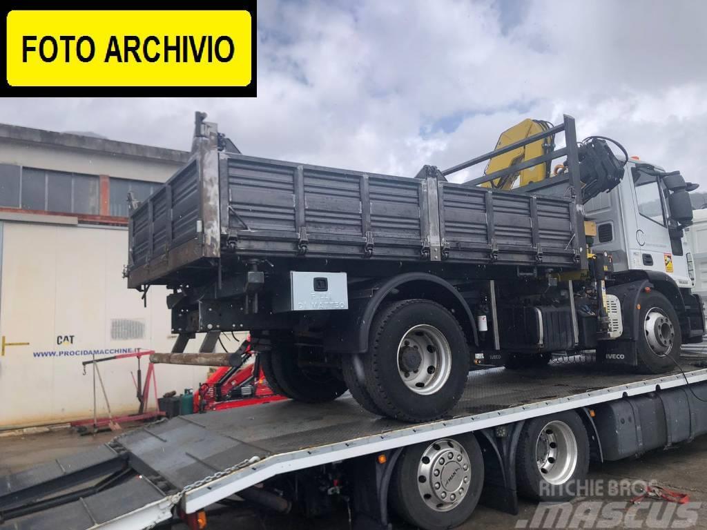 Iveco Eurocargo 180 E30K Truck mounted cranes