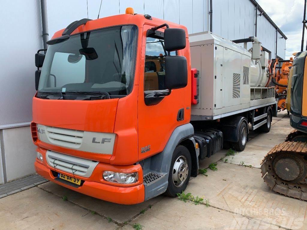 DAF LF 45.180 Commercial vehicle
