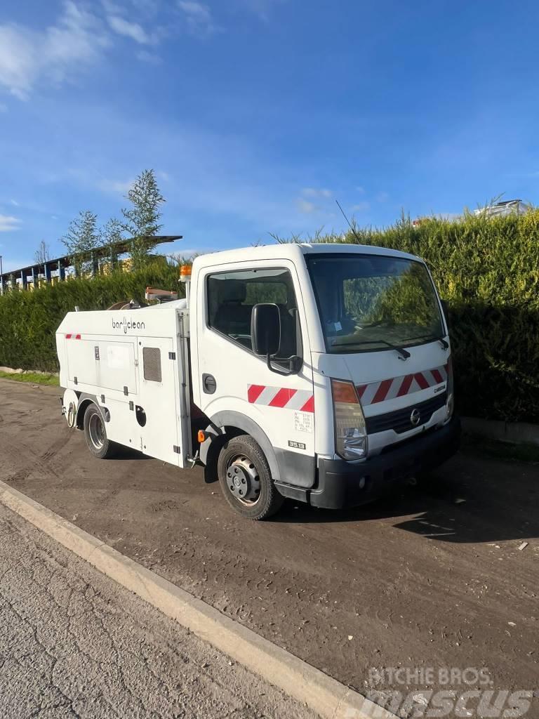 Nissan Cabstar Commercial vehicle