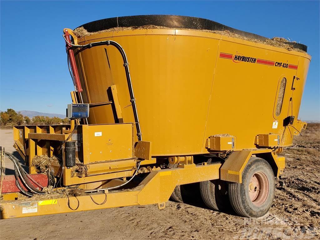 Haybuster CMF-830 Feed mixer