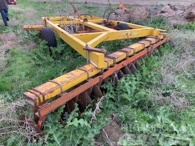  Wilbeck 14 ft twin offset disk Field drags