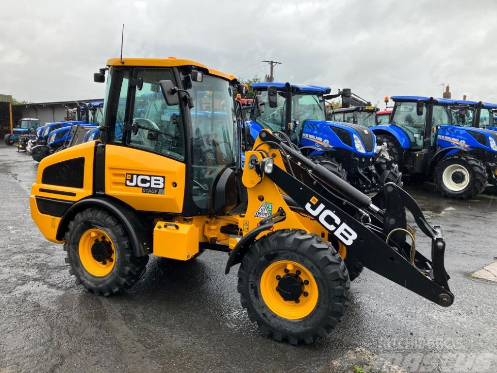 JCB 407 Agri Front loaders and diggers