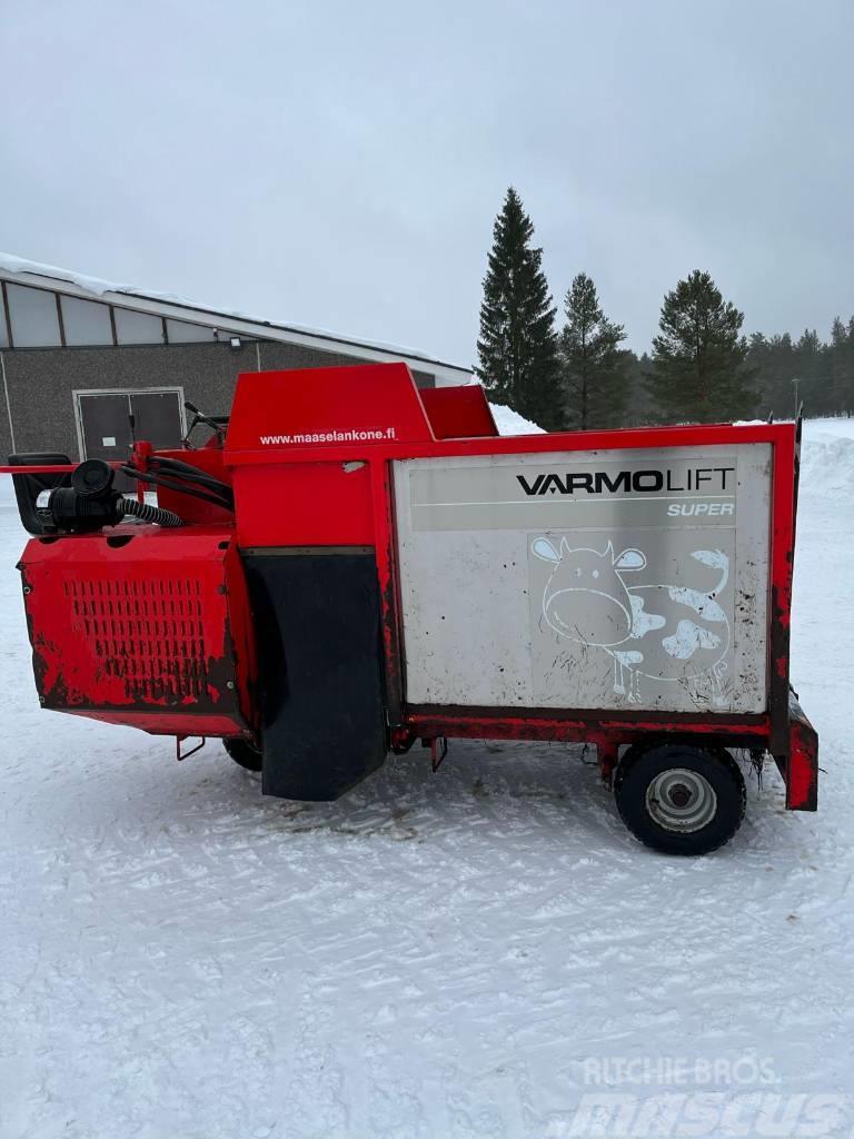 Varmolift Super diesel Feed mixer