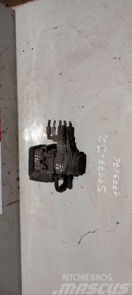 Scania 1773676 EBS VALVE R420 Gearboxes