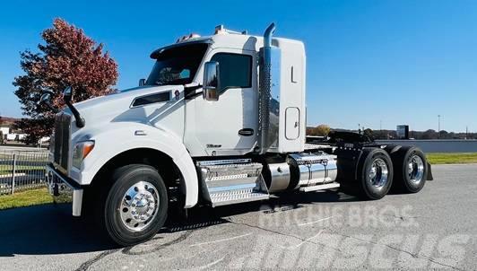 Kenworth T 880S Prime Movers