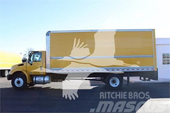 International DURASTAR 4300 Box trucks