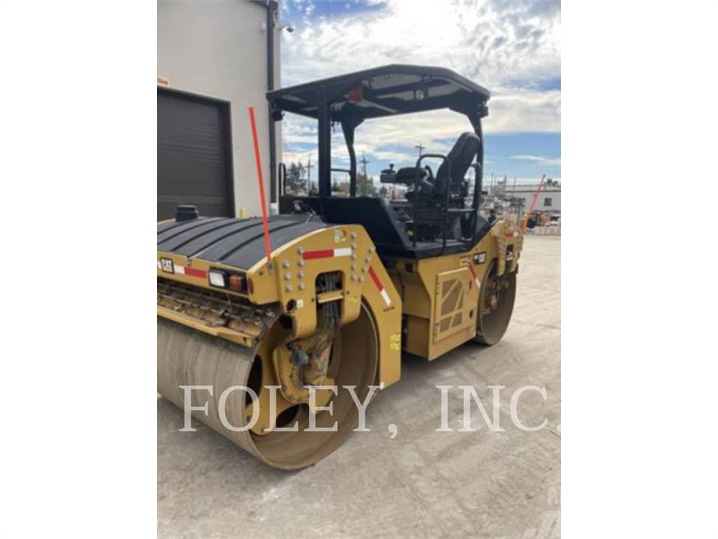 CAT CB13 Twin drum rollers