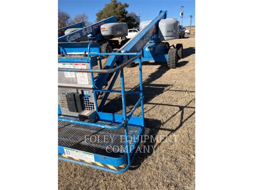 Genie S45G4 Articulated boom lifts